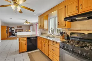 107 Trumbull Ln, South Windsor, CT 06074 - Photo 11