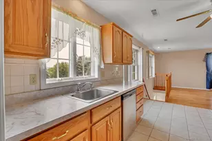107 Trumbull Ln, South Windsor, CT 06074 - Photo 23