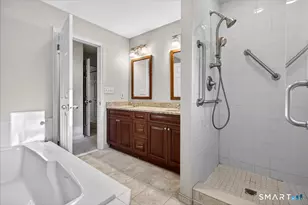 17 Canterbury Rd, Hamden, CT 06514 - Photo 21
