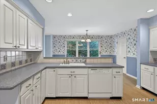 17 Canterbury Rd, Hamden, CT 06514 - Photo 13
