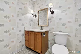 17 Canterbury Rd, Hamden, CT 06514 - Photo 25