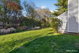 17 Canterbury Rd, Hamden, CT 06514 - Photo 31