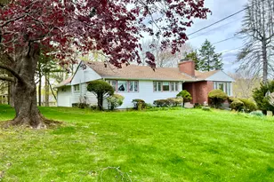 37 Skyline Dr, Farmington, CT 06032 - Photo 3