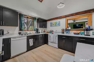 22 W High St, East Hampton, CT 06424 - Photo 9
