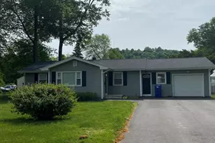 402 Connecticut Ave, Newington, CT 06111 - Photo 3