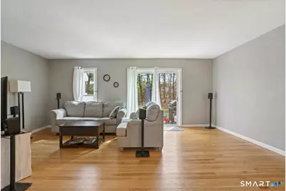 562 Oak Avenue #562, Cheshire, CT 06410 - Photo 5