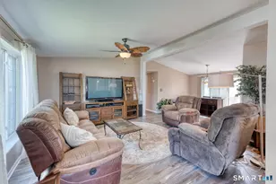 21 Laurel Cir, East Windsor, CT 06088 - Photo 5