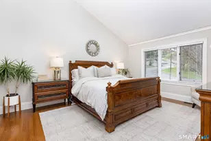 7 Brenthaven, Avon, CT 06001 - Photo 3