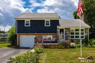 31 Ford Ave, Norwich, CT 06360 - Photo 3