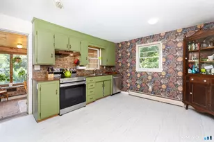 31 Ford Ave, Norwich, CT 06360 - Photo 13