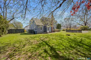 23 Ridgewood Ave, Waterford, CT 06385 - Photo 3