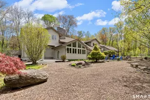 500 Thrall Ave, Suffield, CT 06078 - Photo 3