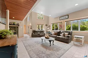 500 Thrall Ave, Suffield, CT 06078 - Photo 7