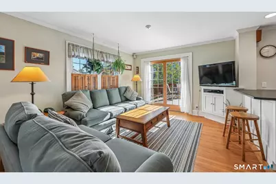 58 Crescent Street, West Hartford, CT 06107 - Photo 11