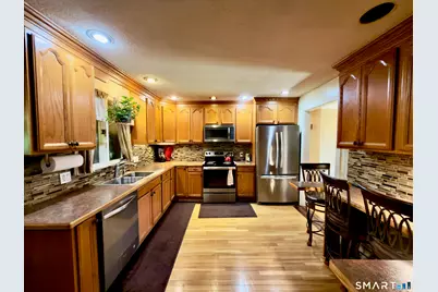 25 Greenfield Avenue, Waterbury, CT 06708 - Photo 9