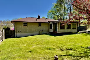 25 Greenfield Ave, Waterbury, CT 06708 - Photo 31