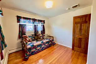 25 Greenfield Ave, Waterbury, CT 06708 - Photo 17