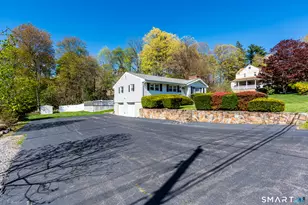 34 Bassick Rd, Trumbull, CT 06611 - Photo 23