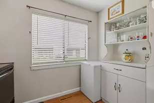 358 Monticello Dr, Branford, CT 06405 - Photo 7