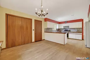 14 Round Hill Rd, Shelton, CT 06484 - Photo 11