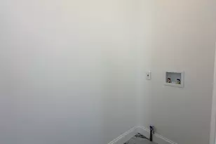 247 6th St, Bridgeport, CT 06607 - Photo 15