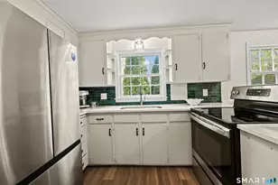 519 Fern St, West Hartford, CT 06107 - Photo 9