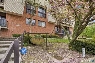1 Valley Rd, Stamford, CT 06902 - Photo 21
