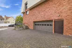 1 Valley Rd, Stamford, CT 06902 - Photo 27