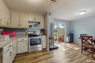 11 Coronado Dr, Newington, CT 06111 - Photo 9