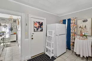 13 Alger St, New London, CT 06320 - Photo 5