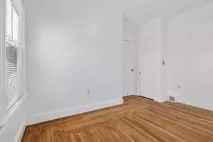 13 Alger St, New London, CT 06320 - Photo 27