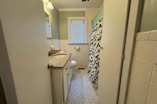 42 Parkway S, New London, CT 06320 - Photo 9