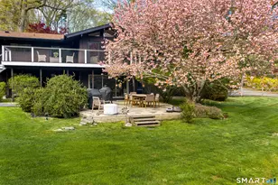 46 Breezy Hill Rd, Stamford, CT 06903 - Photo 3