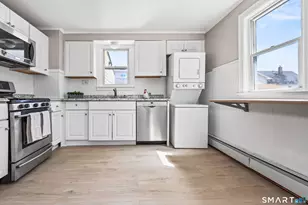 182 Trumbull Ave, Bridgeport, CT 06606 - Photo 7