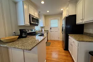 42 Parkway S, New London, CT 06320 - Photo 3