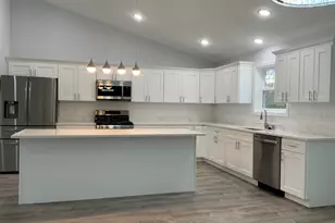 11 Tampa St, West Haven, CT 06516 - Photo 3