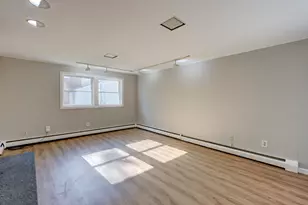 38 Portage Rd, West Hartford, CT 06117 - Photo 27