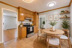 38 Portage Rd, West Hartford, CT 06117 - Photo 11