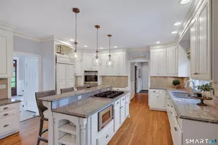 16 Farm Meadow Rd, Newtown, CT 06470 - Photo 5
