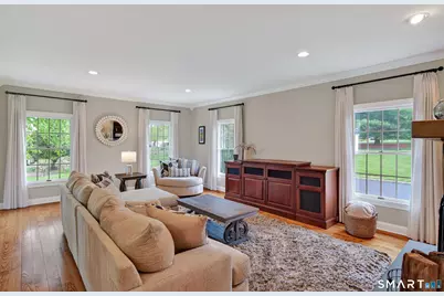 16 Farm Meadow Road, Newtown, CT 06470 - Photo 9