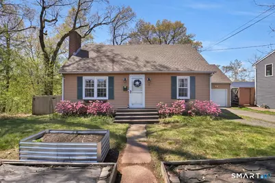 2 Alpine Street, Manchester, CT 06040 - Photo 1