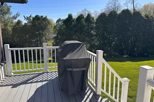 36 Marks Ct, Branford, CT 06405 - Photo 27