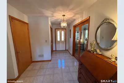 36 Marks Court, Branford, CT 06405 - Photo 3