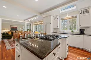 31 Greenswood Pl, Glastonbury, CT 06073 - Photo 5