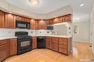 153 The Laurels, Enfield, CT 06082 - Photo 7