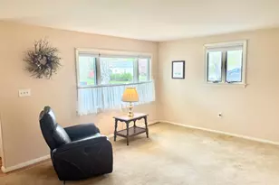 102 Diane Dr, Manchester, CT 06040 - Photo 3