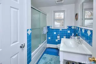 84 Youngstown Rd, Fairfield, CT 06824 - Photo 21