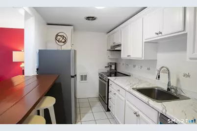 32 East Hills Drive #32, New Canaan, CT 06840 - Photo 5