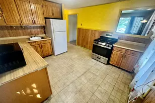 186 Alexander Rd, New Britain, CT 06053 - Photo 3