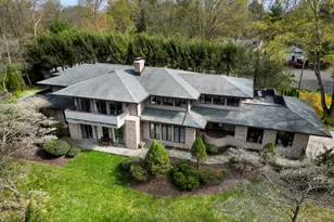 34 Canoe Brook Rd, Trumbull, CT 06611 - Photo 1